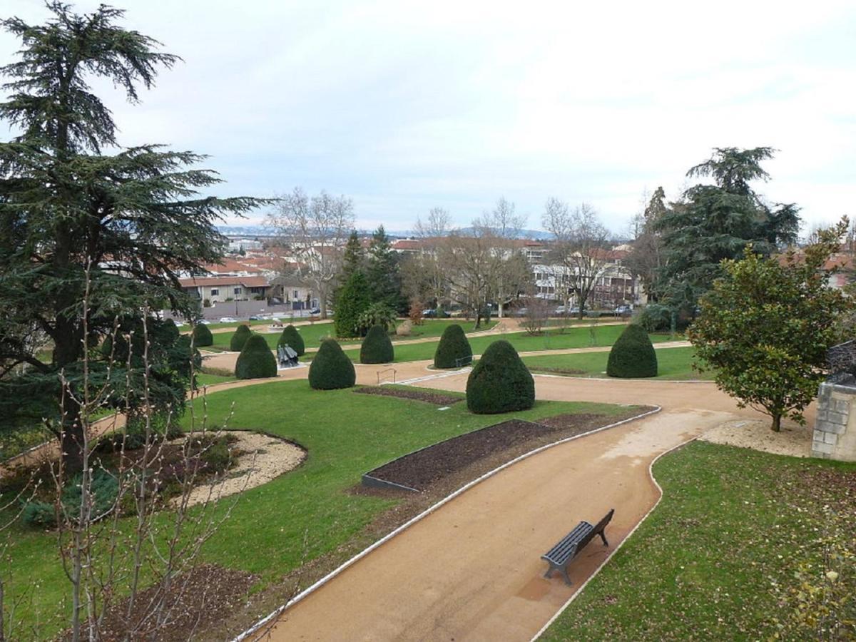 Votre Cocon Parfait A 9 Min D'Eurexpo Et 14 Min Groupama Apartman Saint-Priest  Kültér fotó