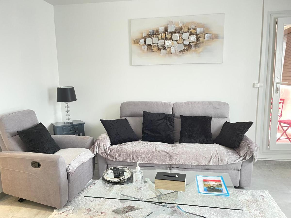 Votre Cocon Parfait A 9 Min D'Eurexpo Et 14 Min Groupama Apartman Saint-Priest  Kültér fotó
