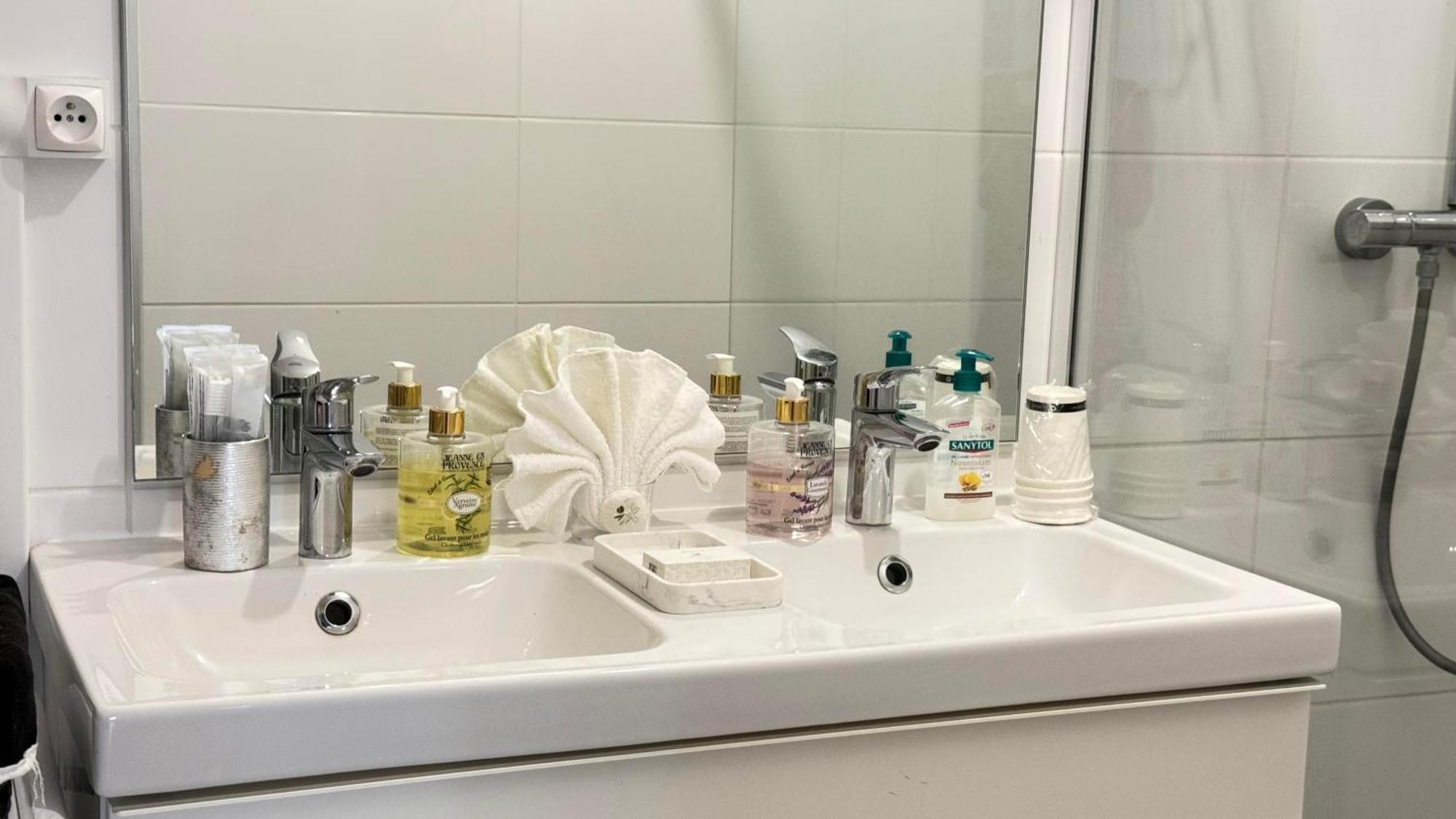Votre Cocon Parfait A 9 Min D'Eurexpo Et 14 Min Groupama Apartman Saint-Priest  Kültér fotó